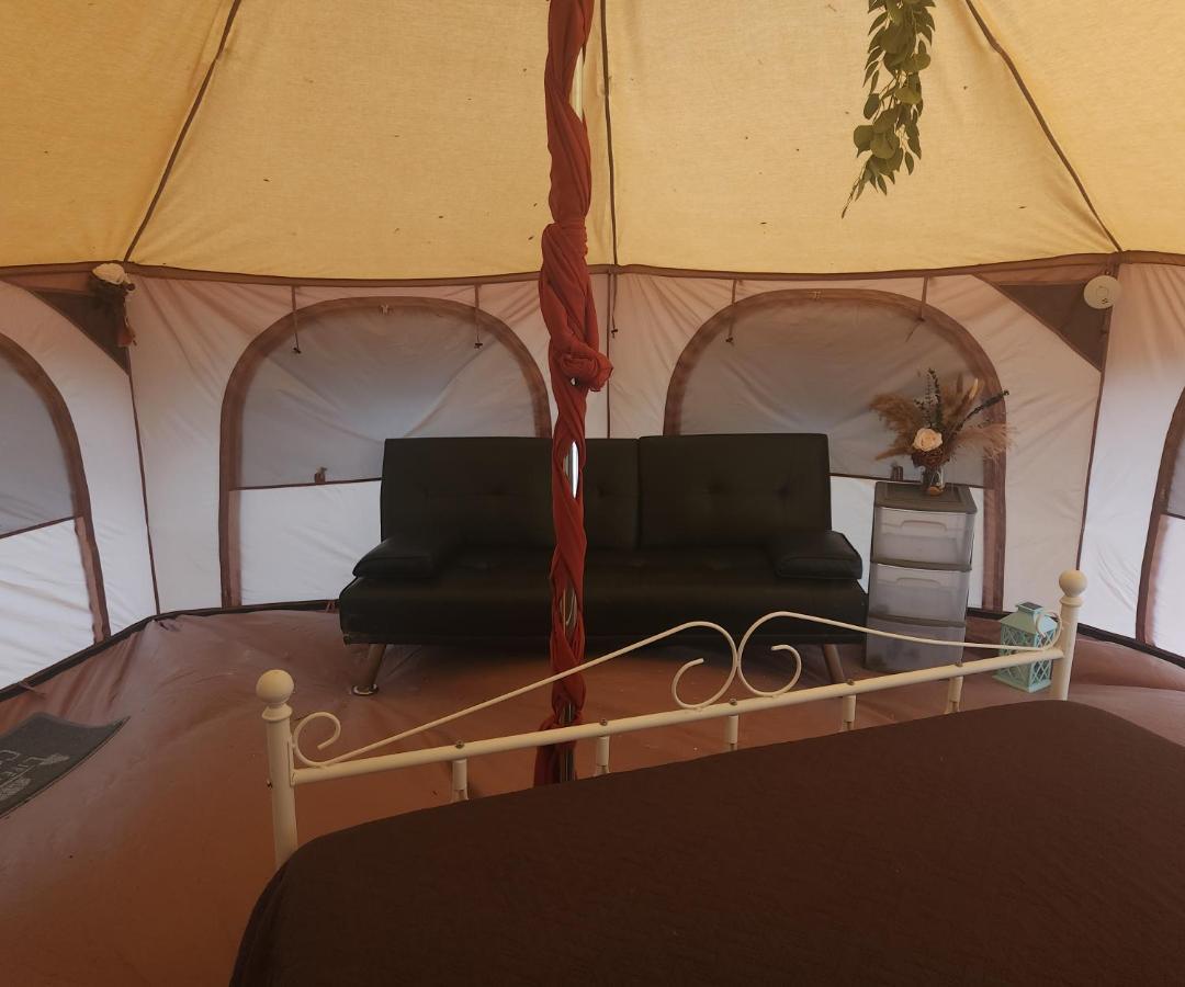 Отель Al'S Hideaway Glamping Tents Pipe Creek Экстерьер фото